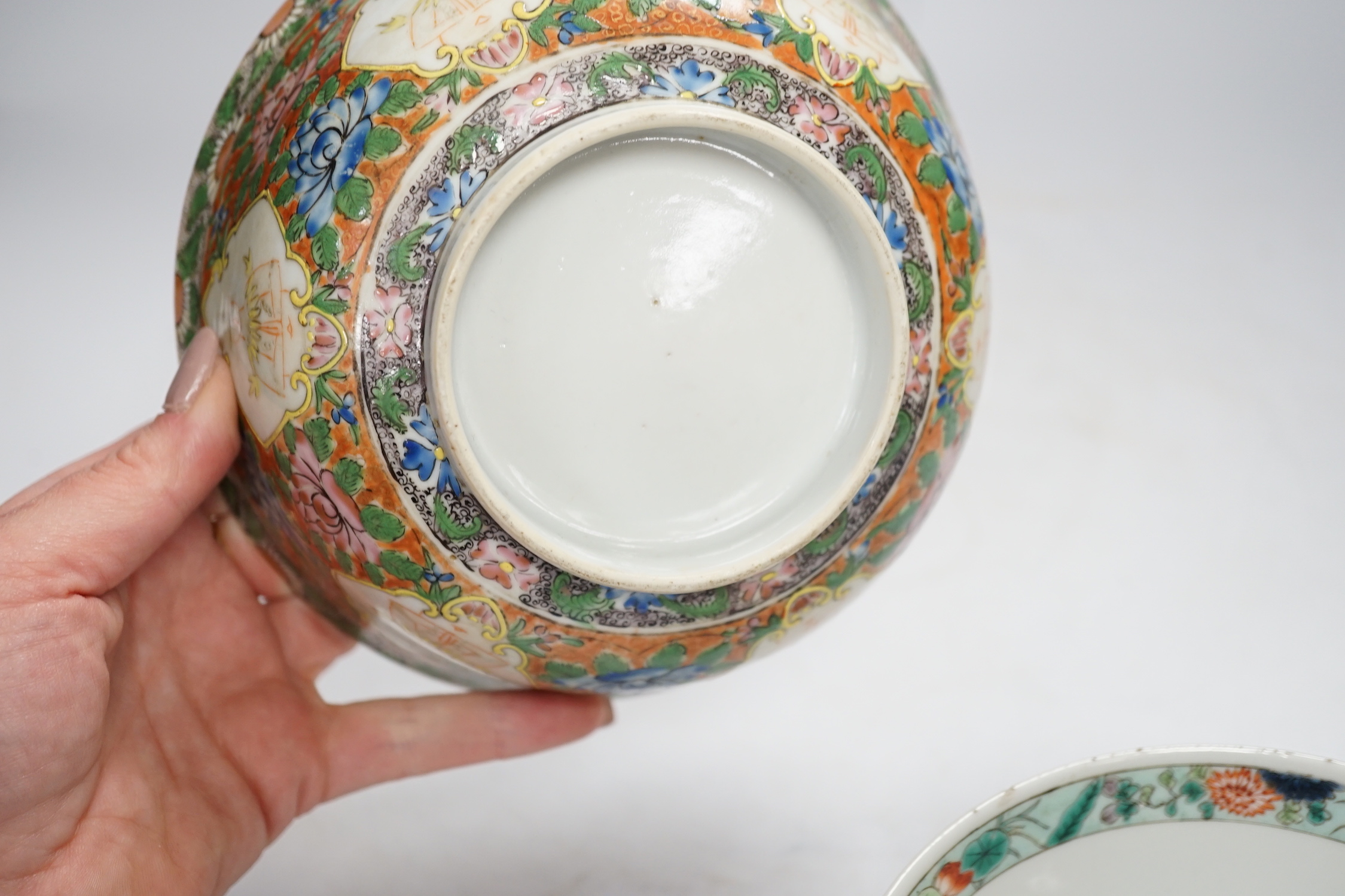 Two Chinese enamelled porcelain bowls, one for the Thai market, late Qing period, largest 16cm in diameter